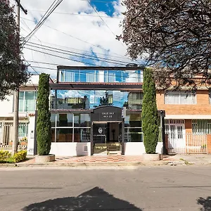 *** Hotel Ejecutivo Embajada Colombia